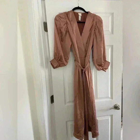 H&M Satin Wrap Front Midi Dress Rose - Picture 2 of 7